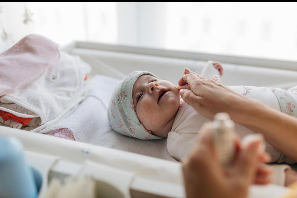 👶 Gamme Bébé Trésor – Douceur, protection & soin pour la peau de bébé